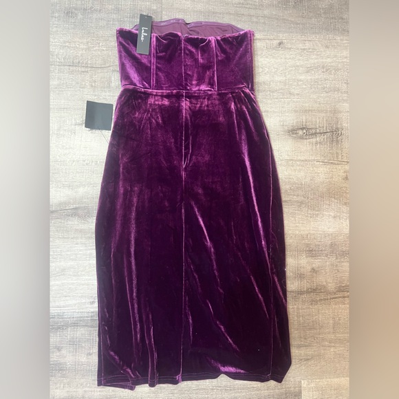 LULUS Glamorous Celebrations Dark Purple Velvet Strapless Tulip Dress - Picture 5 of 9